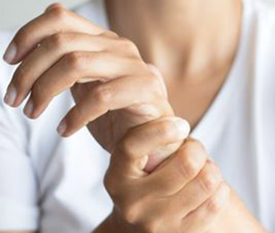 5 Non-Surgical Treatment Options for Carpal Tunnel Syndrome